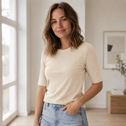 Basic shirt Edda – Nauwsluitend & zacht gesneden